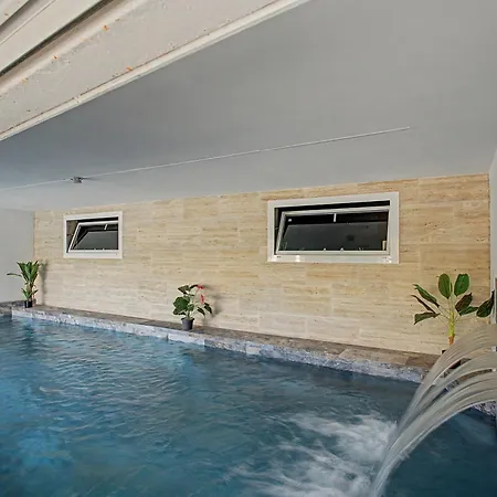 Villa Parralito Garden Oasis